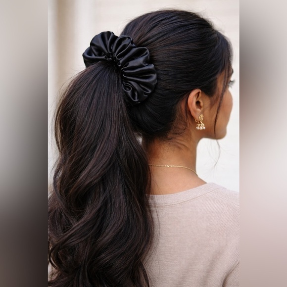kkcollectionsss Accessories - Elegant Black Hair Scrunchie. X-Large